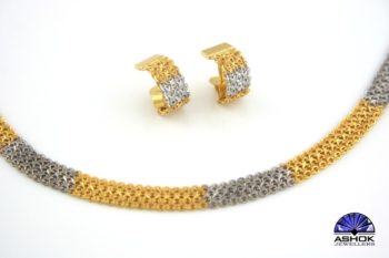 NECKPIECES 007