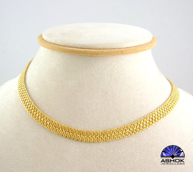 NECKPIECES 0091