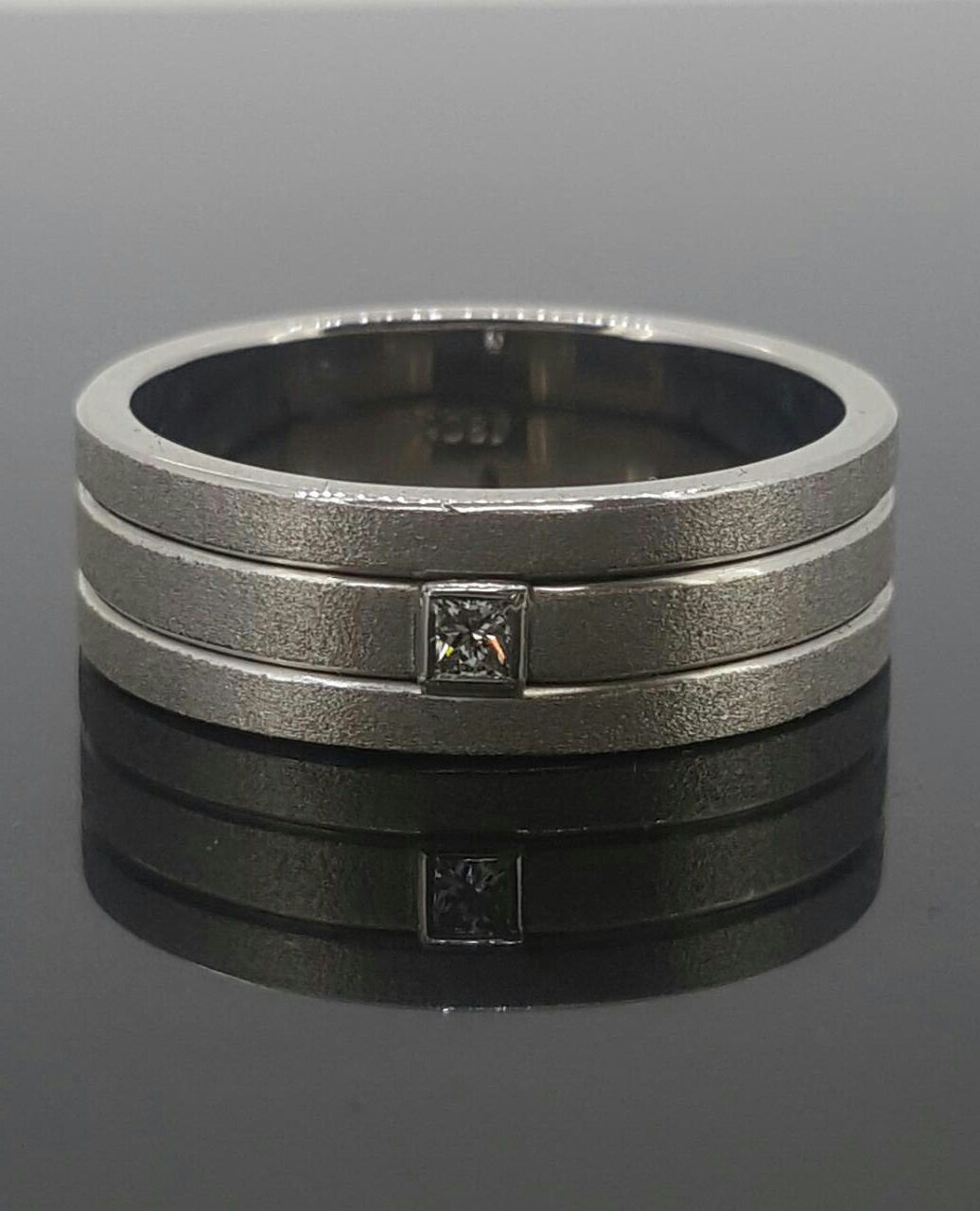 GENTS RING 27