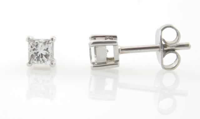 Princess Cut Diamond Stud Earring EA3001