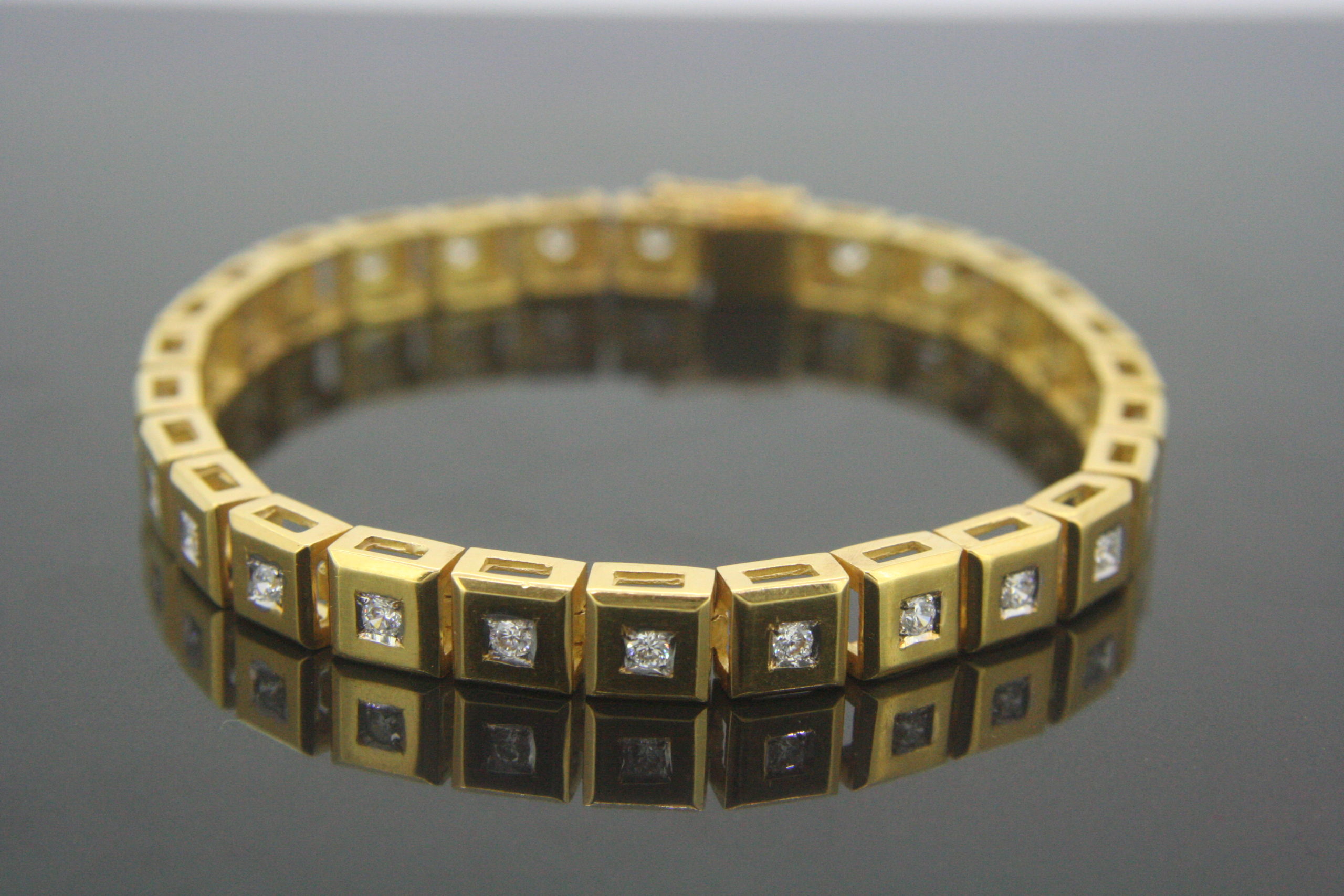 Donna Bracelet - Image 2