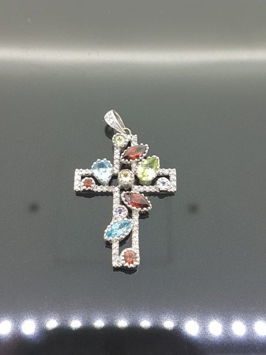 Cross - Image 4