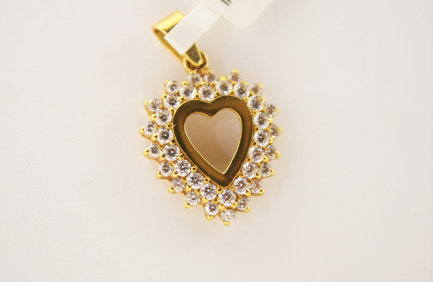 Pendants 106