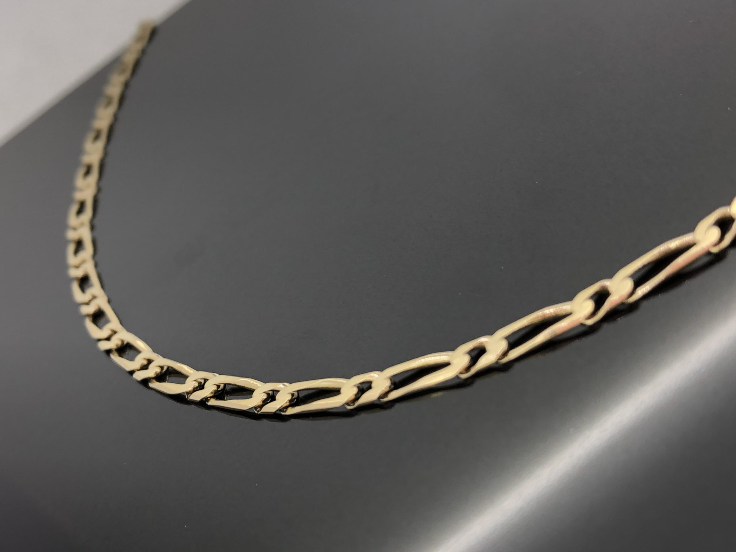 Yellow Gold Figaro Gents Neckchain