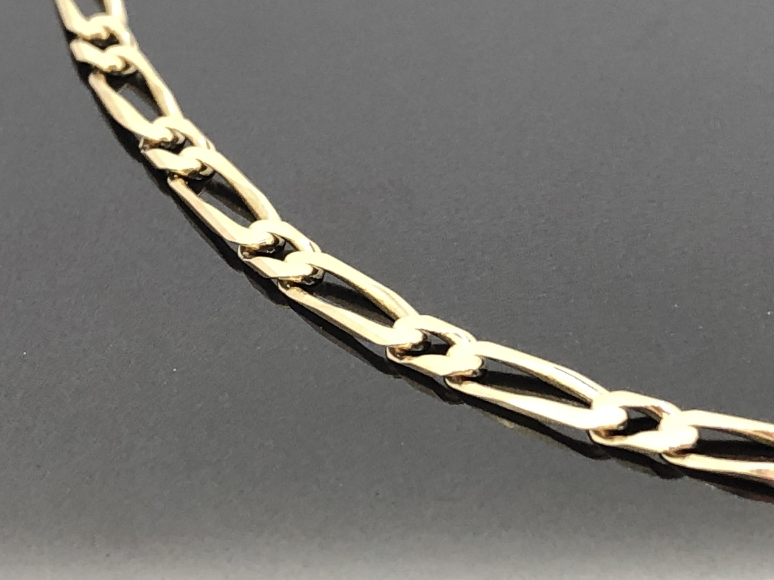 Yellow Gold Figaro Gents Neckchain - Image 2