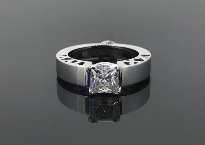 Ladies Diamond Ring