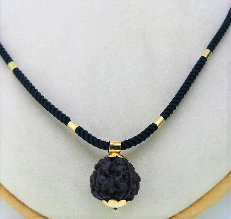 Black String Neck Chain - Image 2